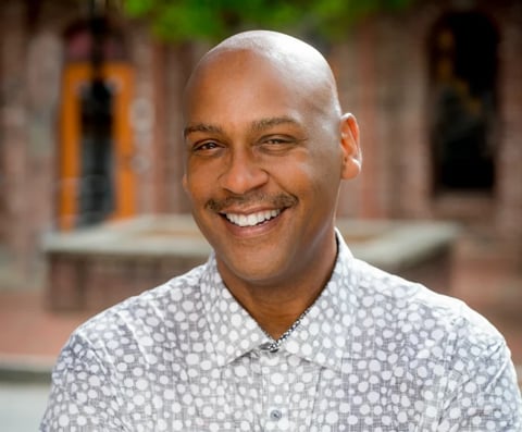 Asante Bradford, Chief Entertainment Officer of the NIL Athlete Network